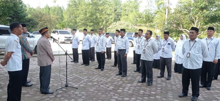 H Akly SAg MH Kukuhkan TIM Agen Perubahan Zona Integritas