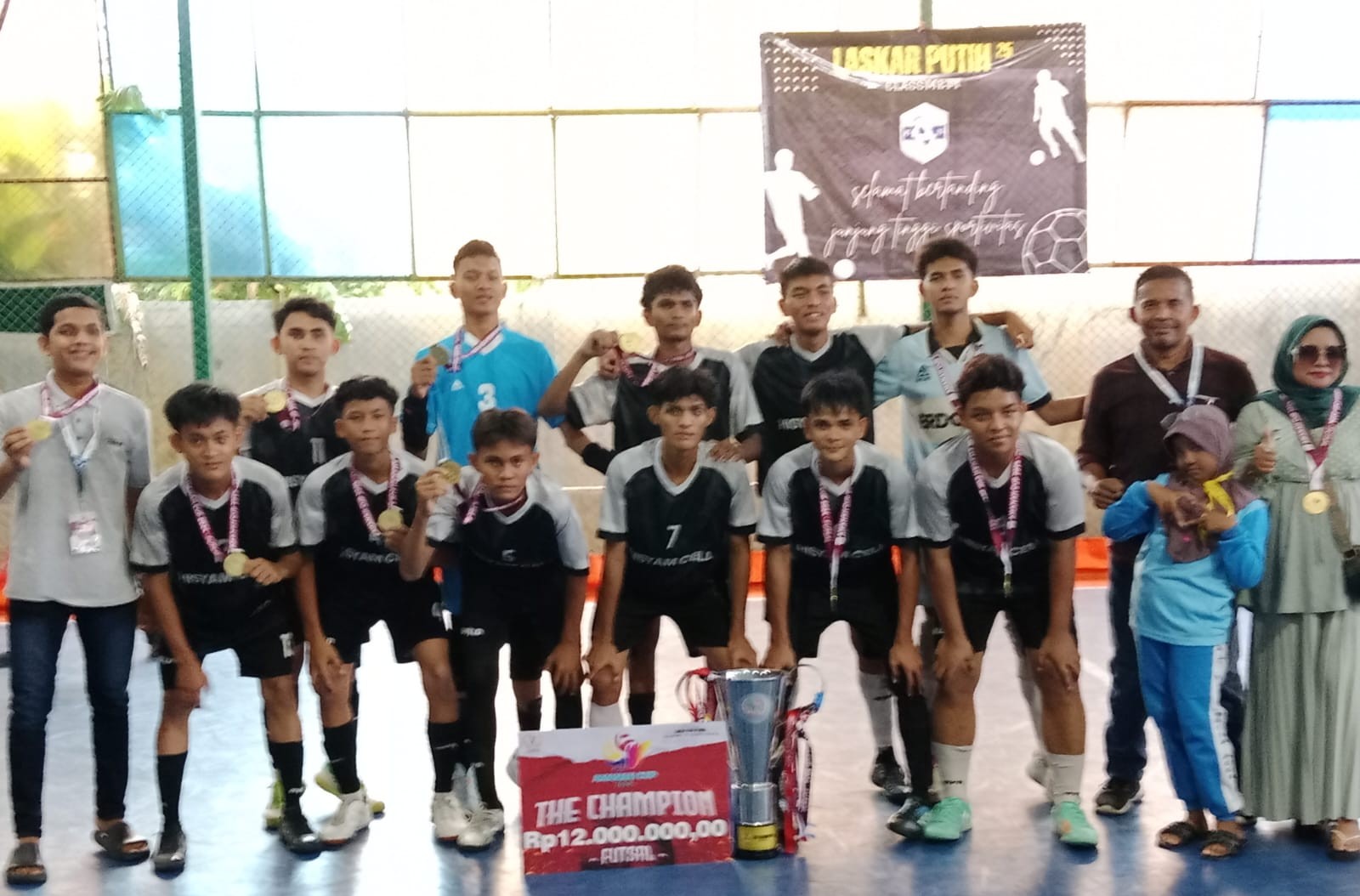 MAN 3 Banda Aceh Juara I Turnamen Futsal AMANAH CUP 2024